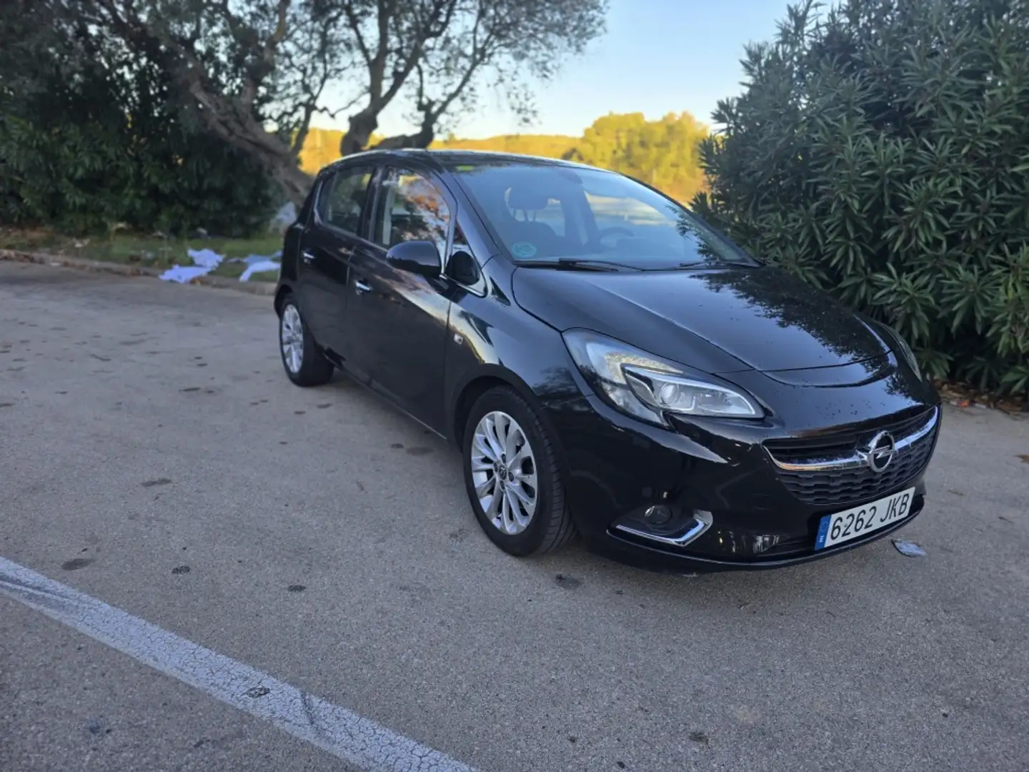 Opel Corsa 1.0 Turbo S&S Excellence 115 Schwarz - 1