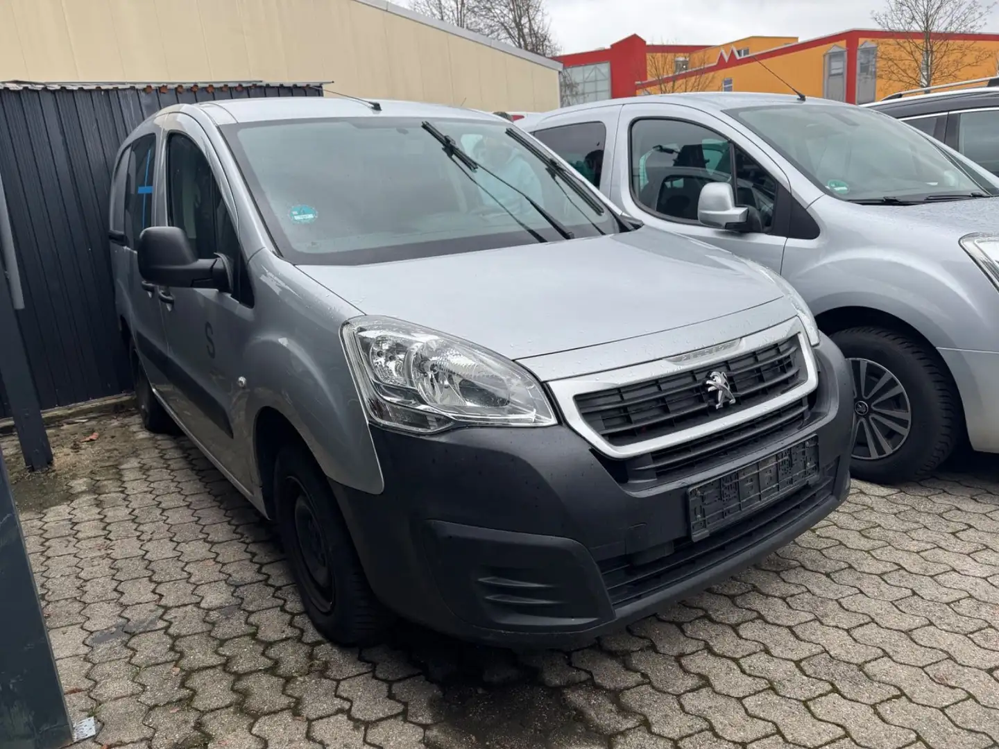 Peugeot Partner L1 Premium Grey - 2