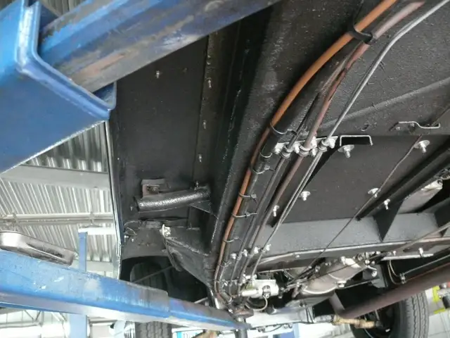 BMW 3 Series view 15