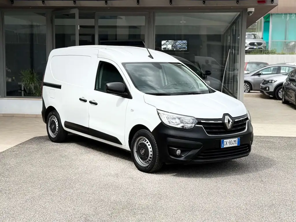 Renault Express 2023 из Европы — купить под ключ