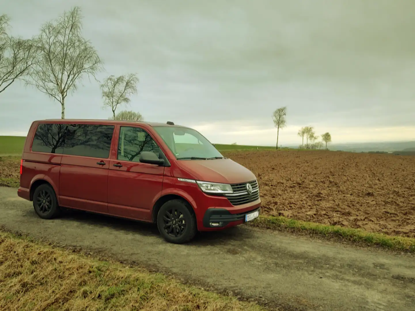 Volkswagen T6.1 Multivan Multivan T6.1 DSG Kurz 4MOTION Trendline Rot - 2
