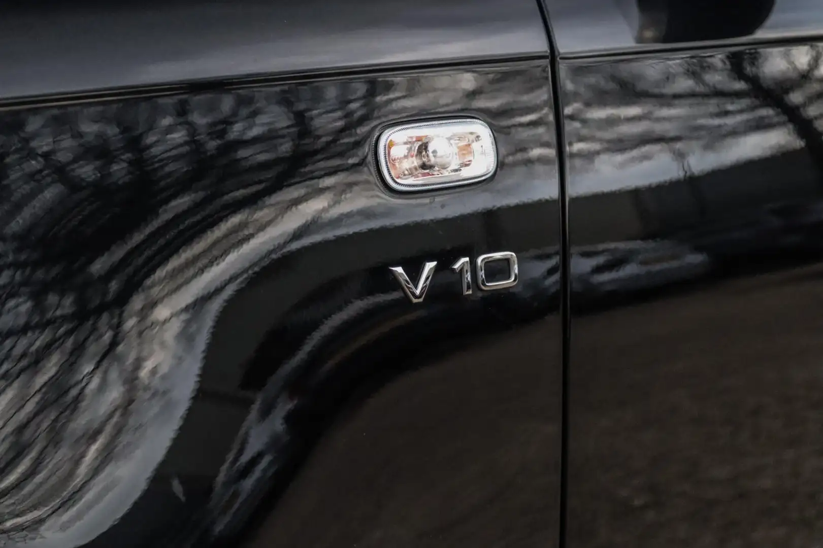 Audi S6 Avant 5.2 V10 FSI Quattro YOUNGTIMER CARBON MEMORY Zwart - 2