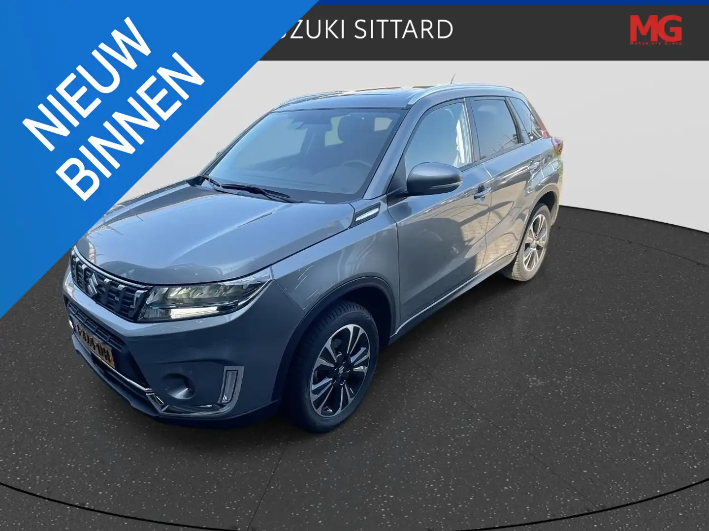 Suzuki Vitara 1.4 Boosterjet Style Smart Hybrid Grijs - 1