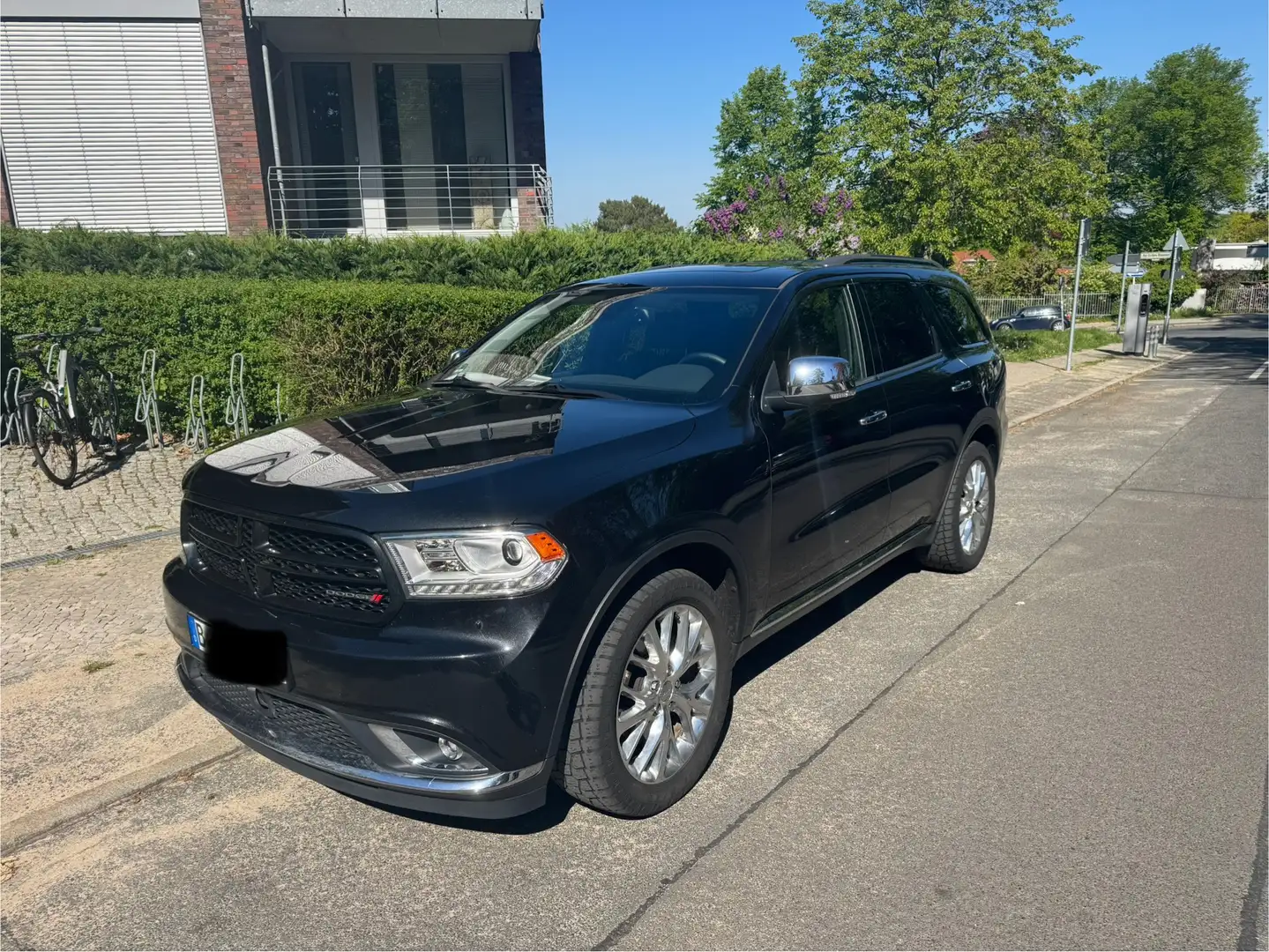 Dodge Durango 5.7 Hemi LPG deutsche EZ Unfallfrei Black - 2