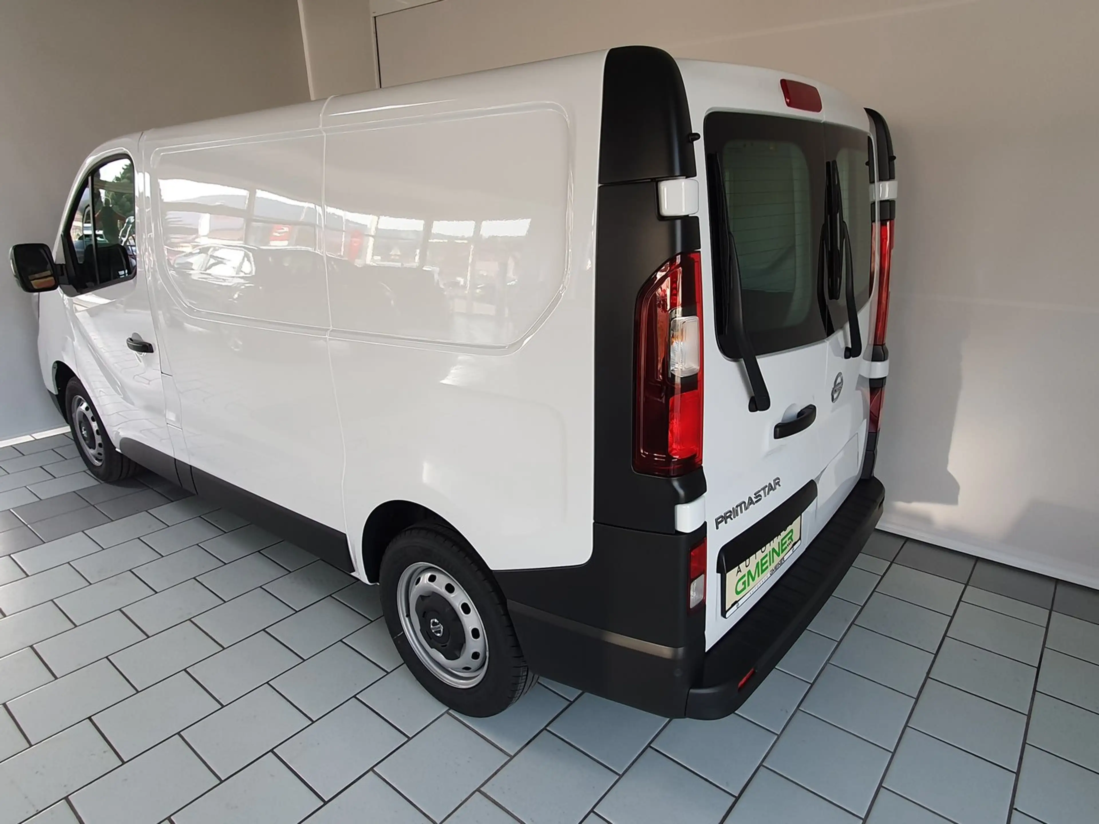 Nissan Primastar Kastenwagen L1H1 3,0t dCi 110 — photo 3