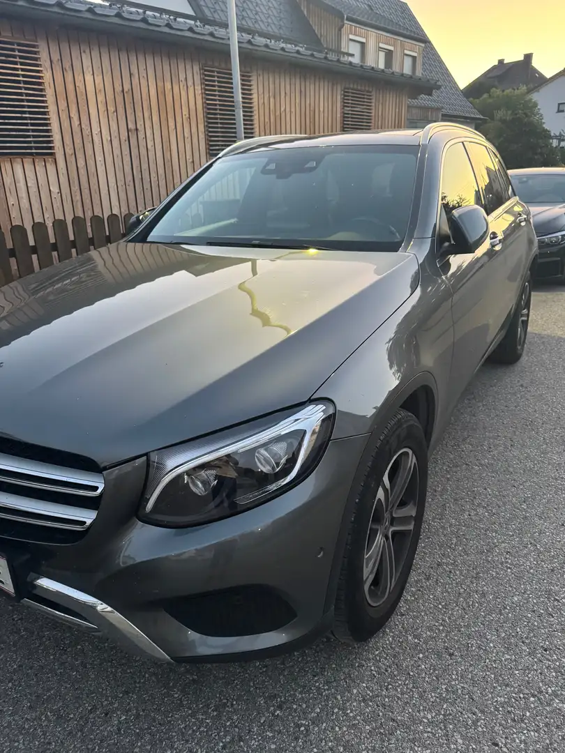 Mercedes-Benz GLC 350 GLC 350d 4MATIC Aut. Grau - 2