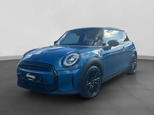 MINI Cooper C lassic Trim 1.5 NAVI+LED+PDC+CARPLAY+SITZHZG+