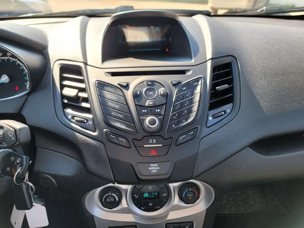 Ford Fiesta photo Ford Fiesta