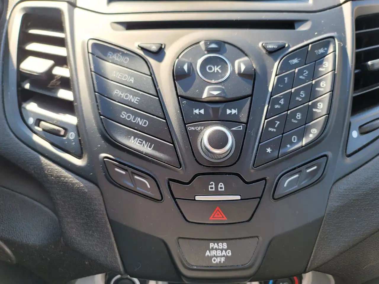 Ford Fiesta photo Ford Fiesta