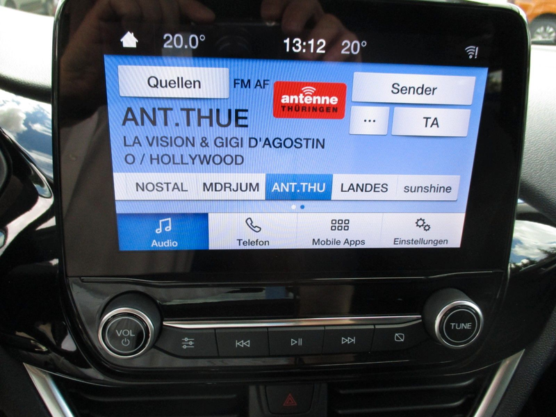 Ford Fiesta Titanium 5trg / Winterpaket/ Klimaauto — photo 11