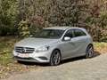 Mercedes-Benz A 180 (BlueEFFICIENCY) Urban - thumbnail 1