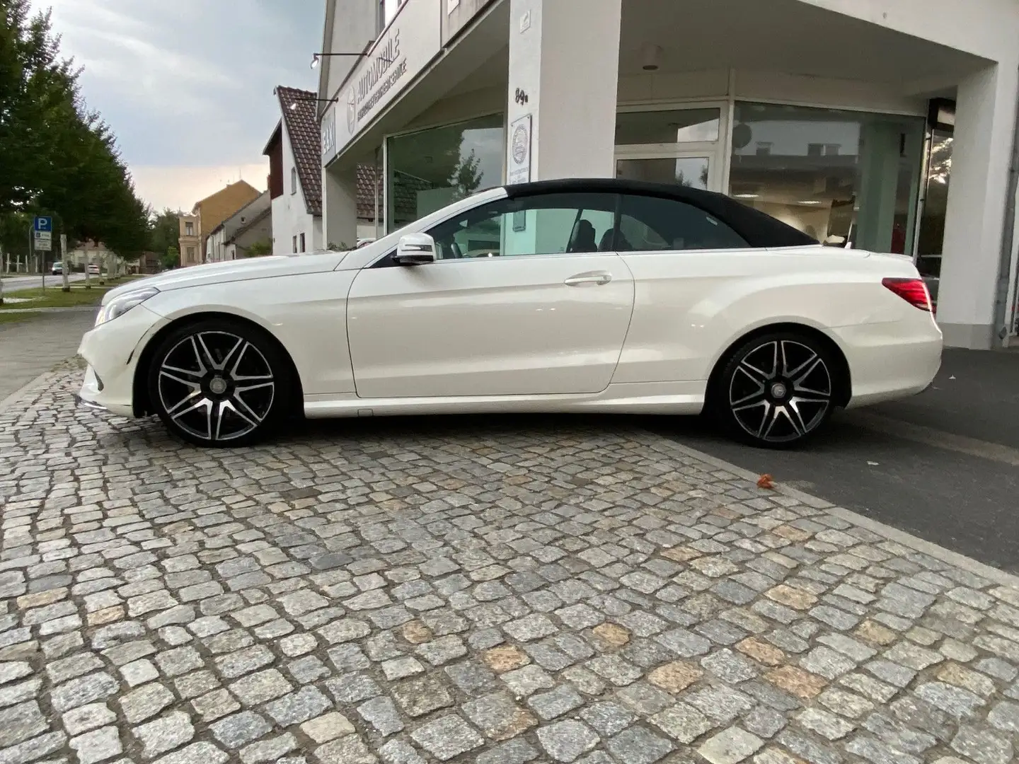 Mercedes-Benz E 400 E400 Cabrio 7G-LED+ KEYLESS+DISTRONIC+ AMG PLUS Alb - 1
