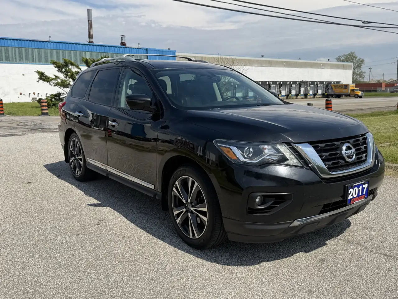 Nissan Pathfinder снимка Nissan Pathfinder