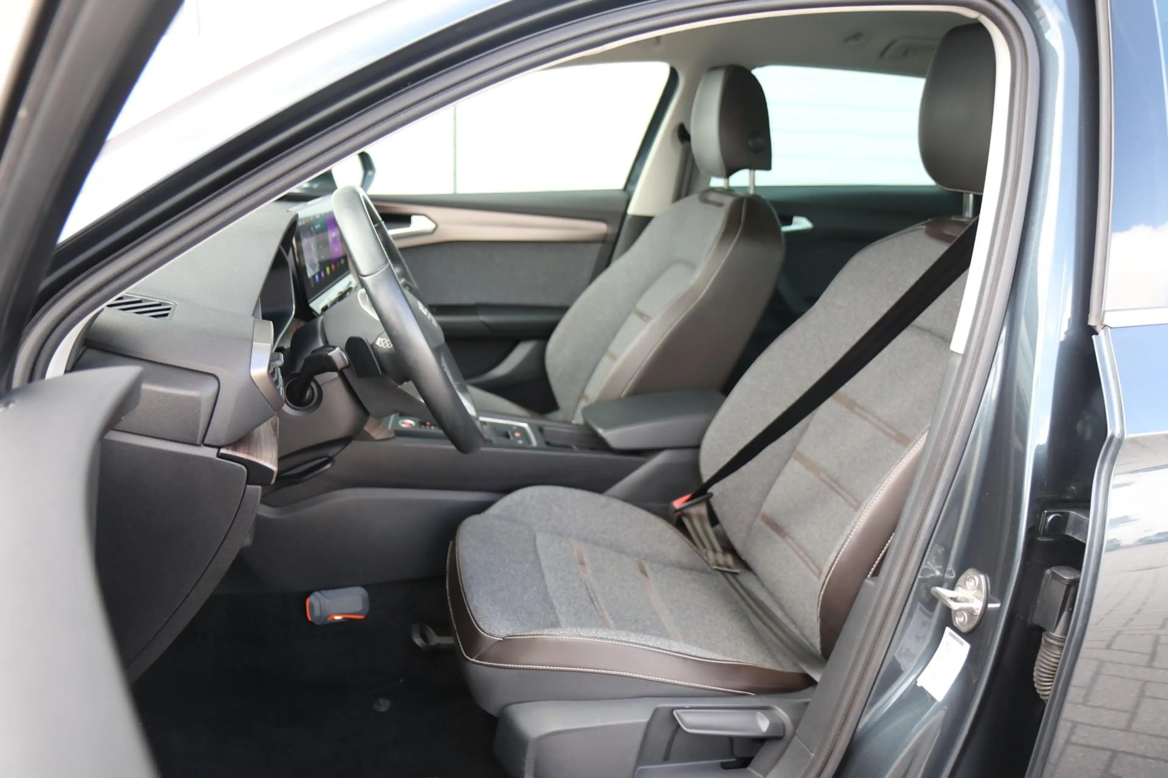 SEAT Leon e-Hybrid Sportstourer 1.4 TSI eHybrid 204pk PHEV Excellence — photo 4