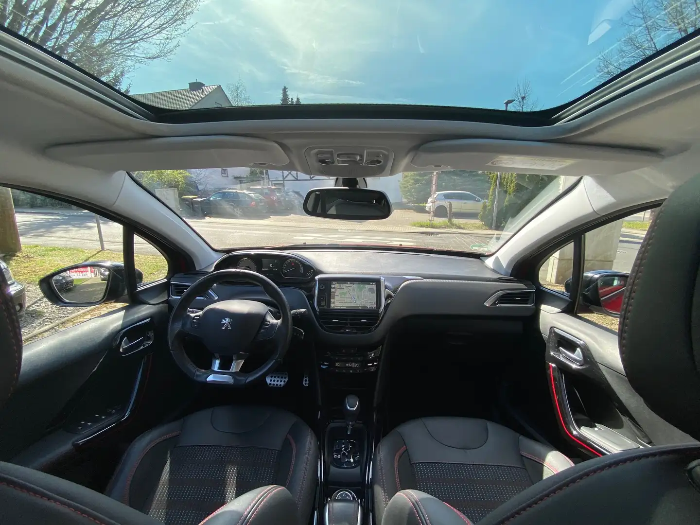 Peugeot 2008 Allure GT-Line Edition Rot - 1