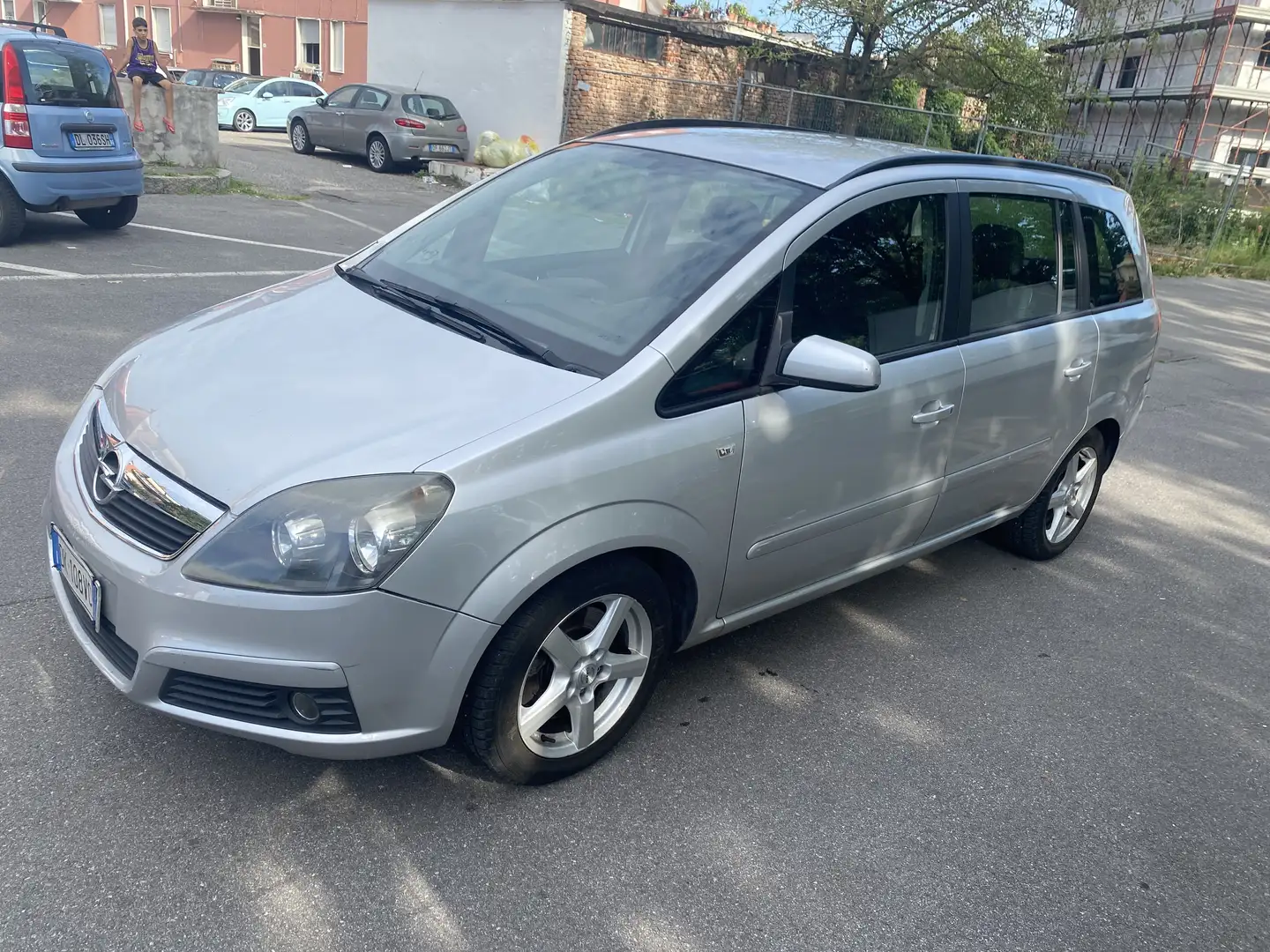 Opel Zafira 1.9 cdti Club 101cv 7 posti Silver - 1