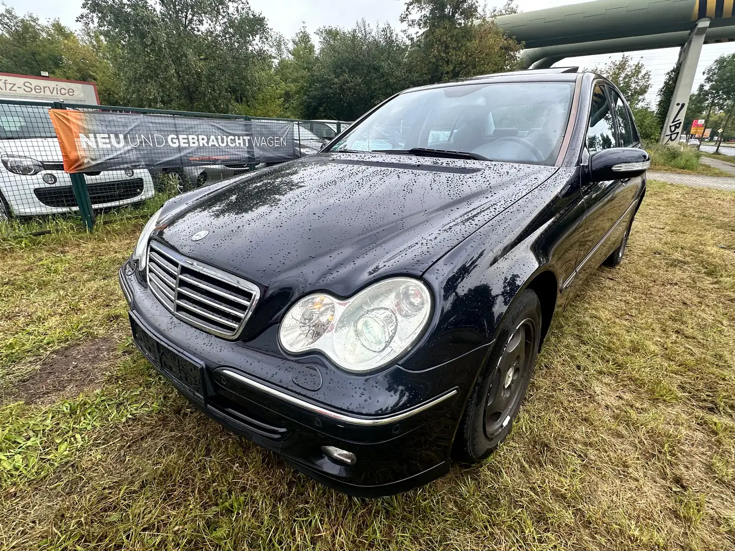 Mercedes-Benz C 200 C-Klasse Kompressor Automatik Avantgarde Schwarz - 2
