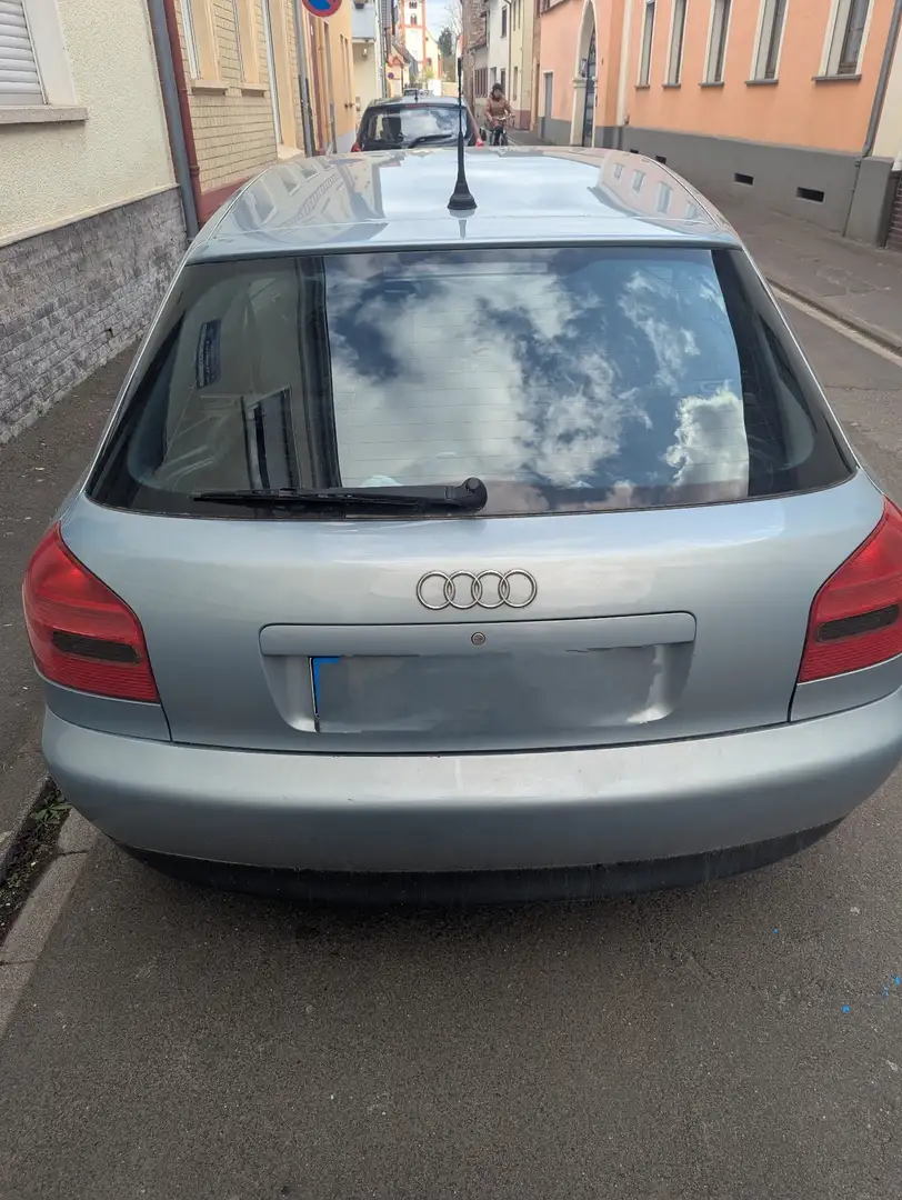 Audi A3 1.8 T Ambiente - 1