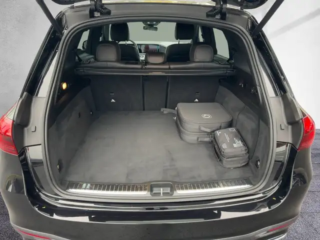 Mercedes-Benz GLE 350 de 4MATIC AMG-Line NP: 104.804 AIR Distr Ansicht 7