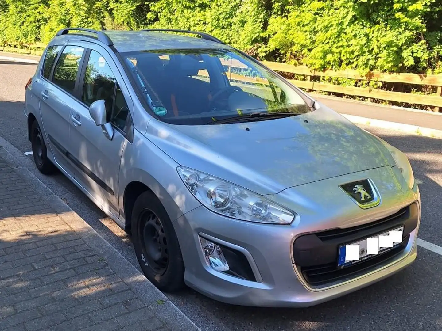 Peugeot 308 308 SW Diesel SW e-HDi FAP 110 Stop - 1