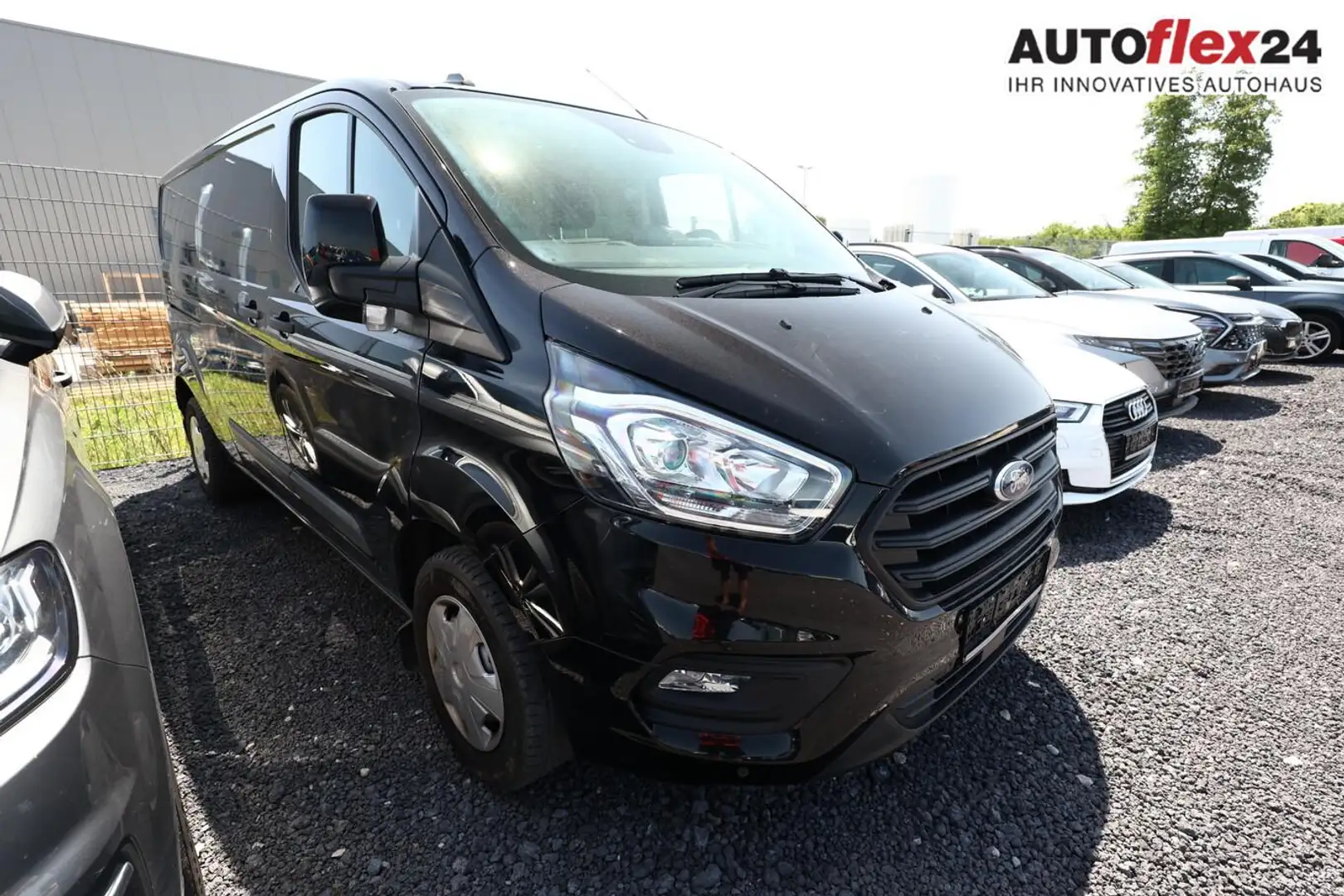 Ford Transit Custom Trend 300 2.0 TDCi 170 L2 AHK 3-S 125 kW (170 P... Чорний - 1