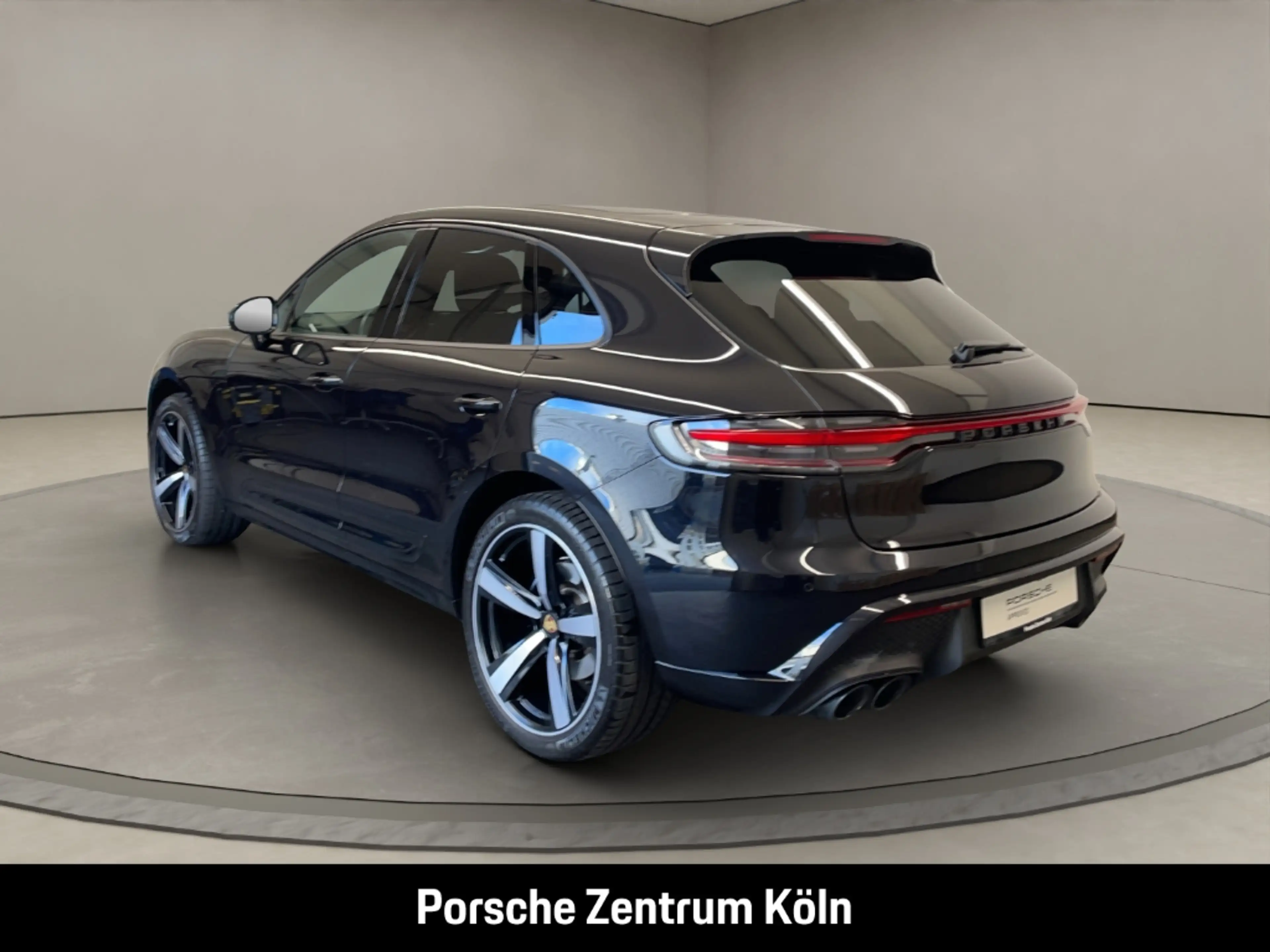 Porsche Macan Sportabgas Surround-View BOSE PASM 21-Zoll — photo 3
