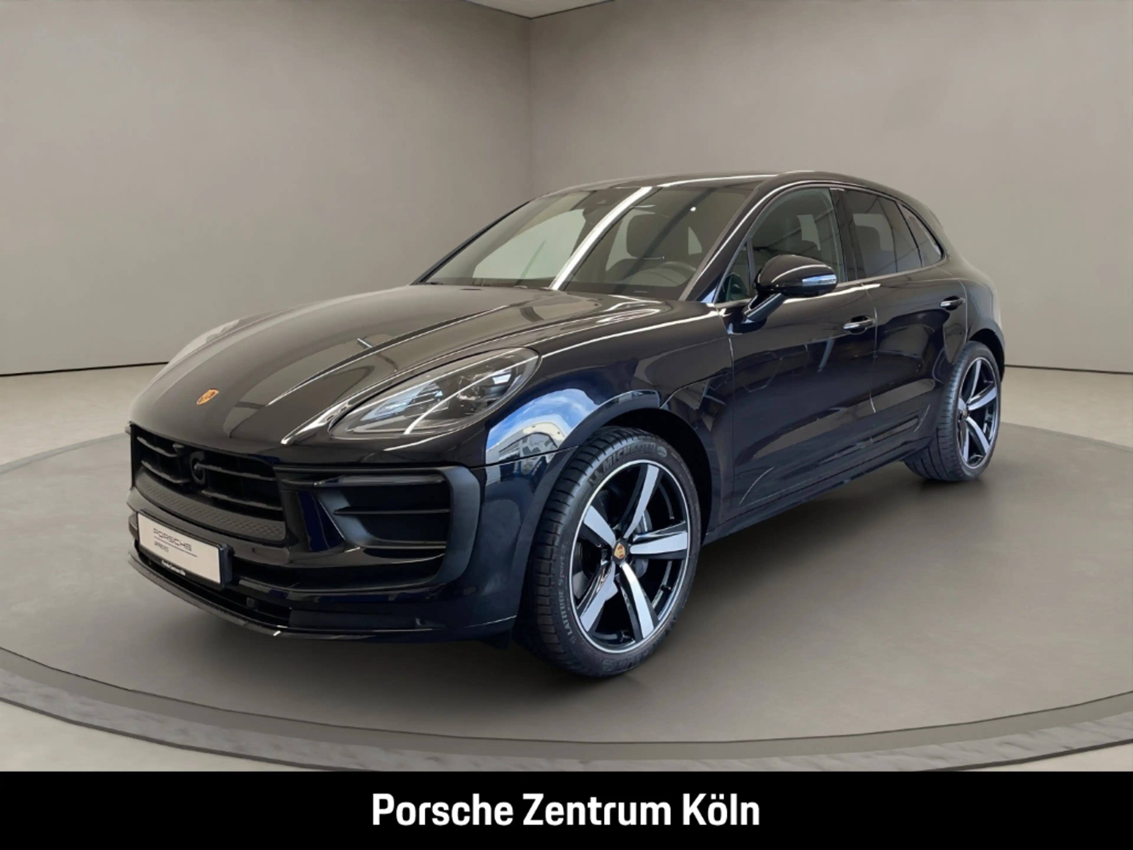 Porsche Macan Sportabgas Surround-View BOSE PASM 21-Zoll