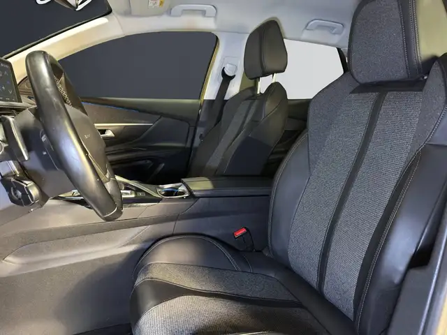 Peugeot 3008 view 12