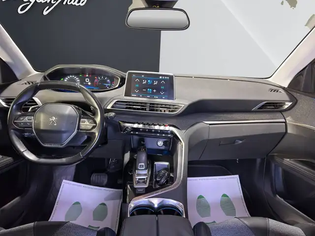 Peugeot 3008 view 7