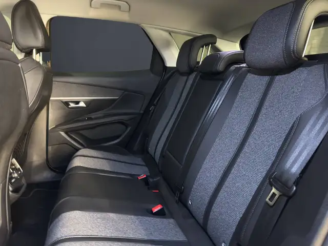 Peugeot 3008 view 13