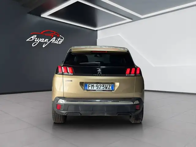 Peugeot 3008 view 4
