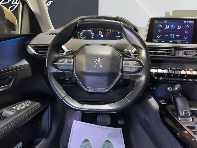 Peugeot 3008 view 9