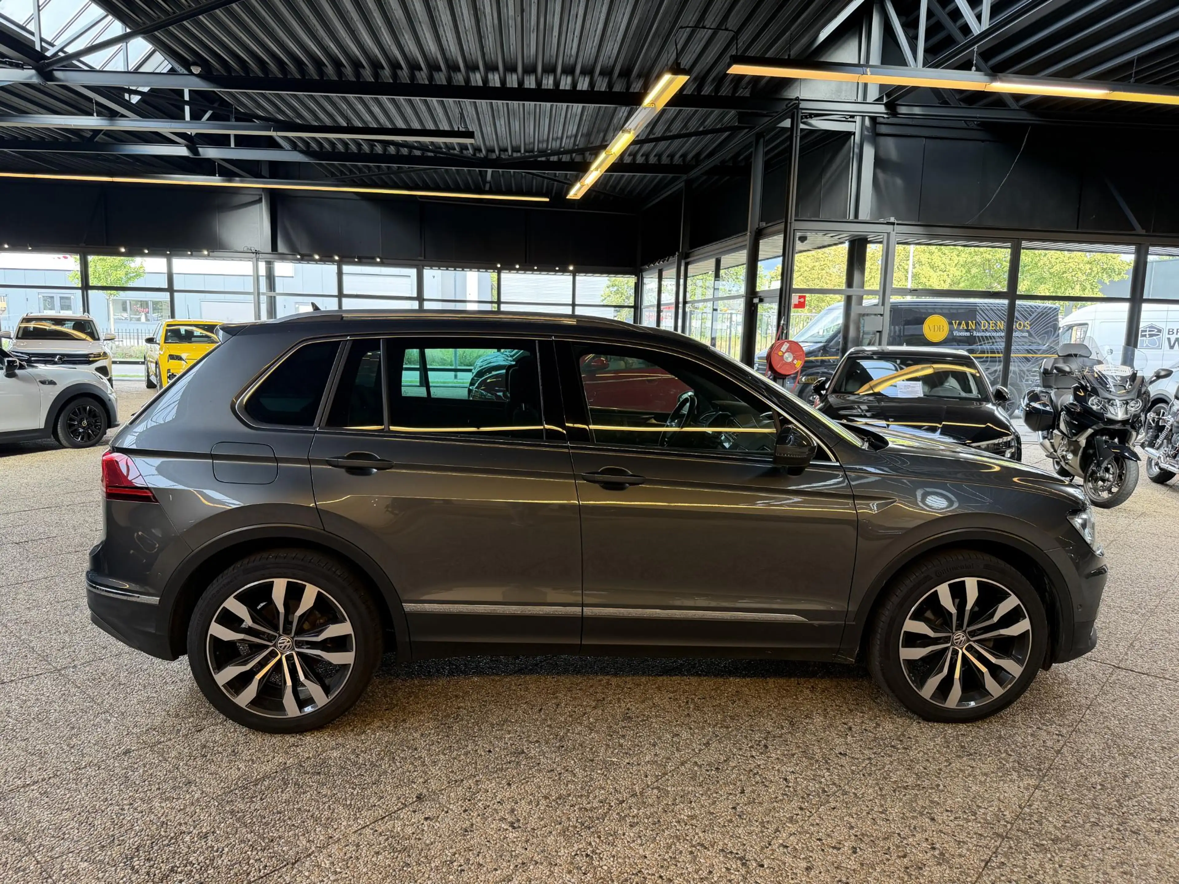 Volkswagen Tiguan 1.5 TSI ACT Highline | 52.000KM !! | Pano | Trekha — photo 5
