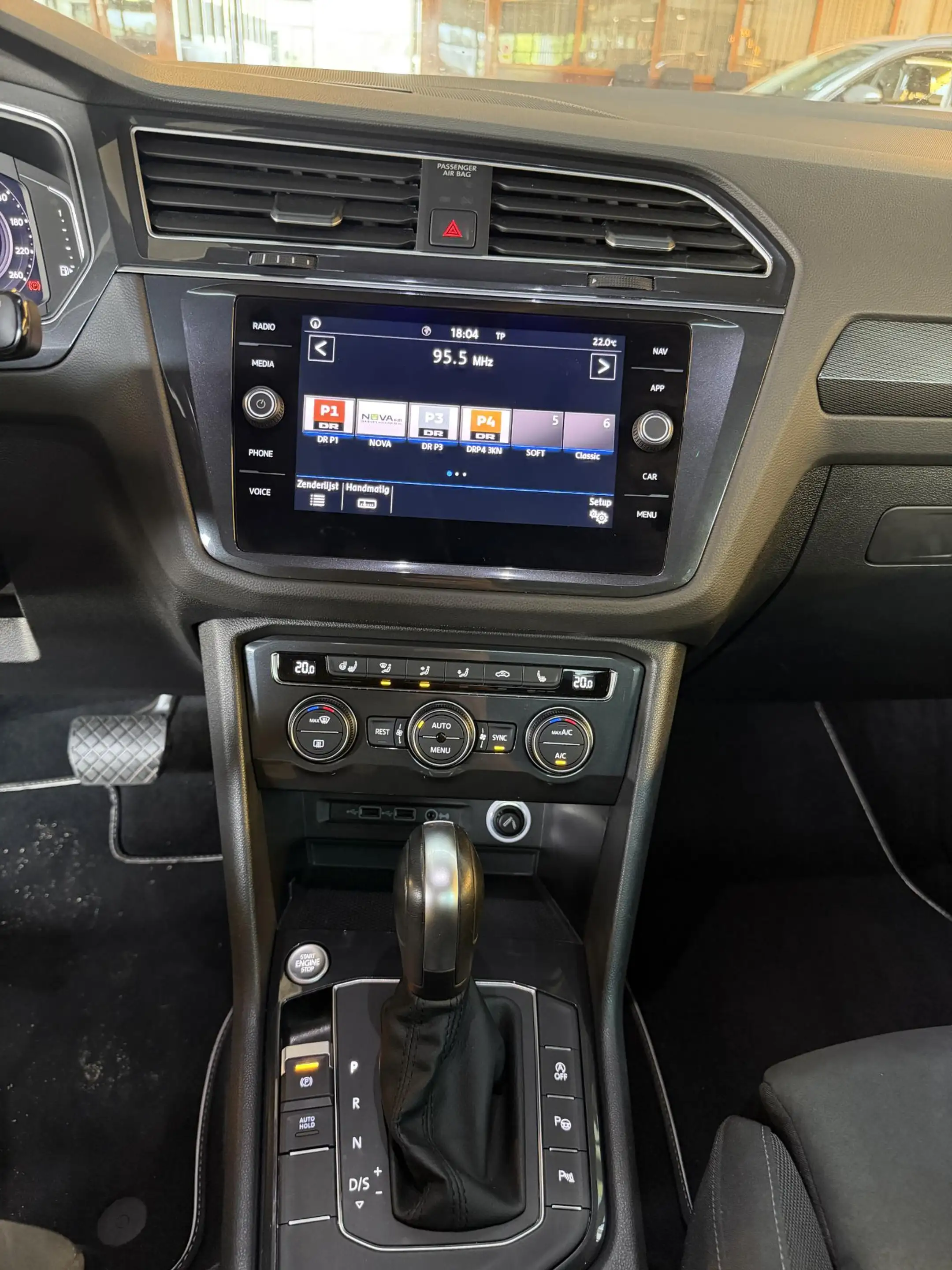 Volkswagen Tiguan 1.5 TSI ACT Highline | 52.000KM !! | Pano | Trekha — photo 13
