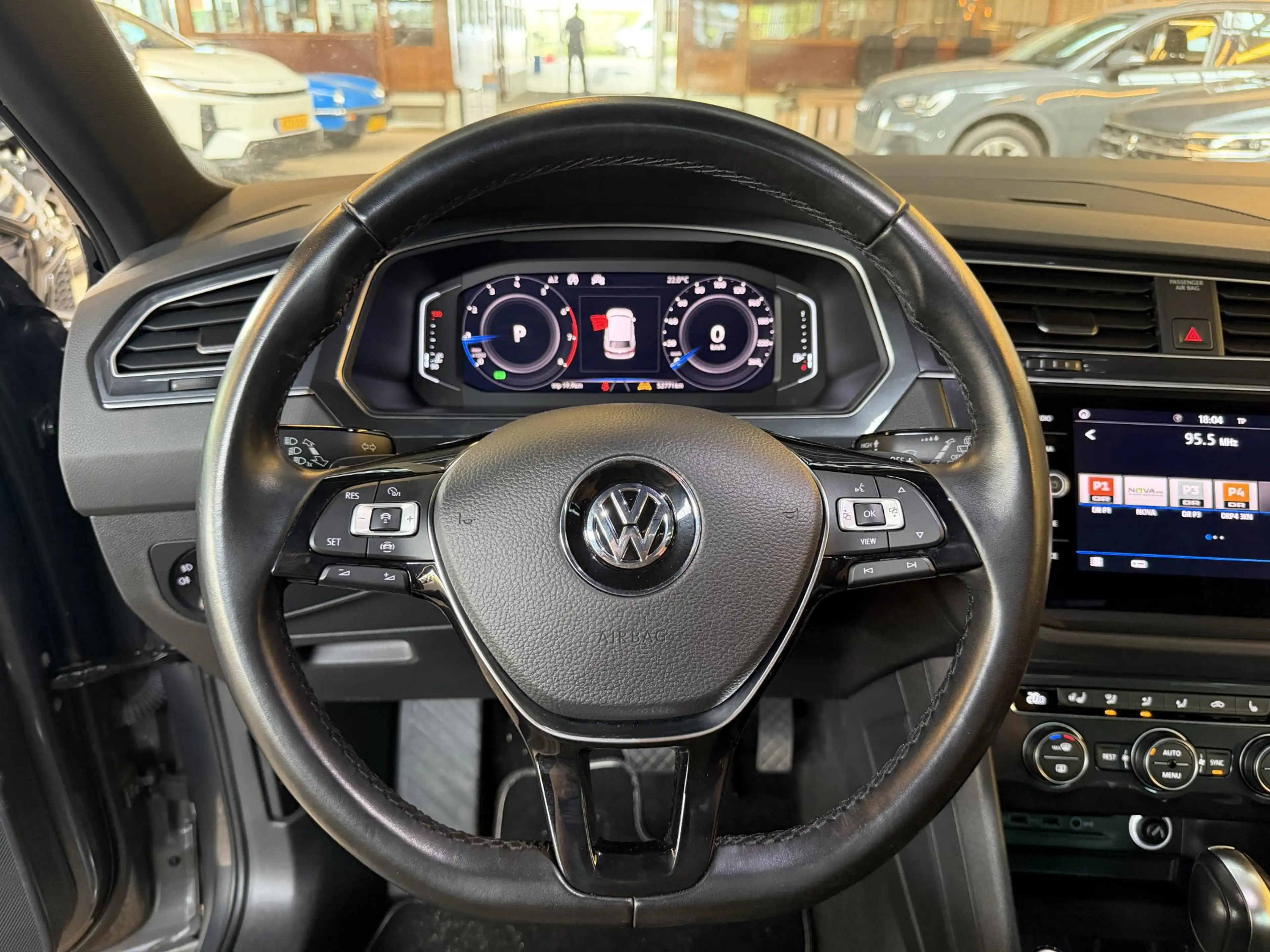 Volkswagen Tiguan 1.5 TSI ACT Highline | 52.000KM !! | Pano | Trekha — photo 9