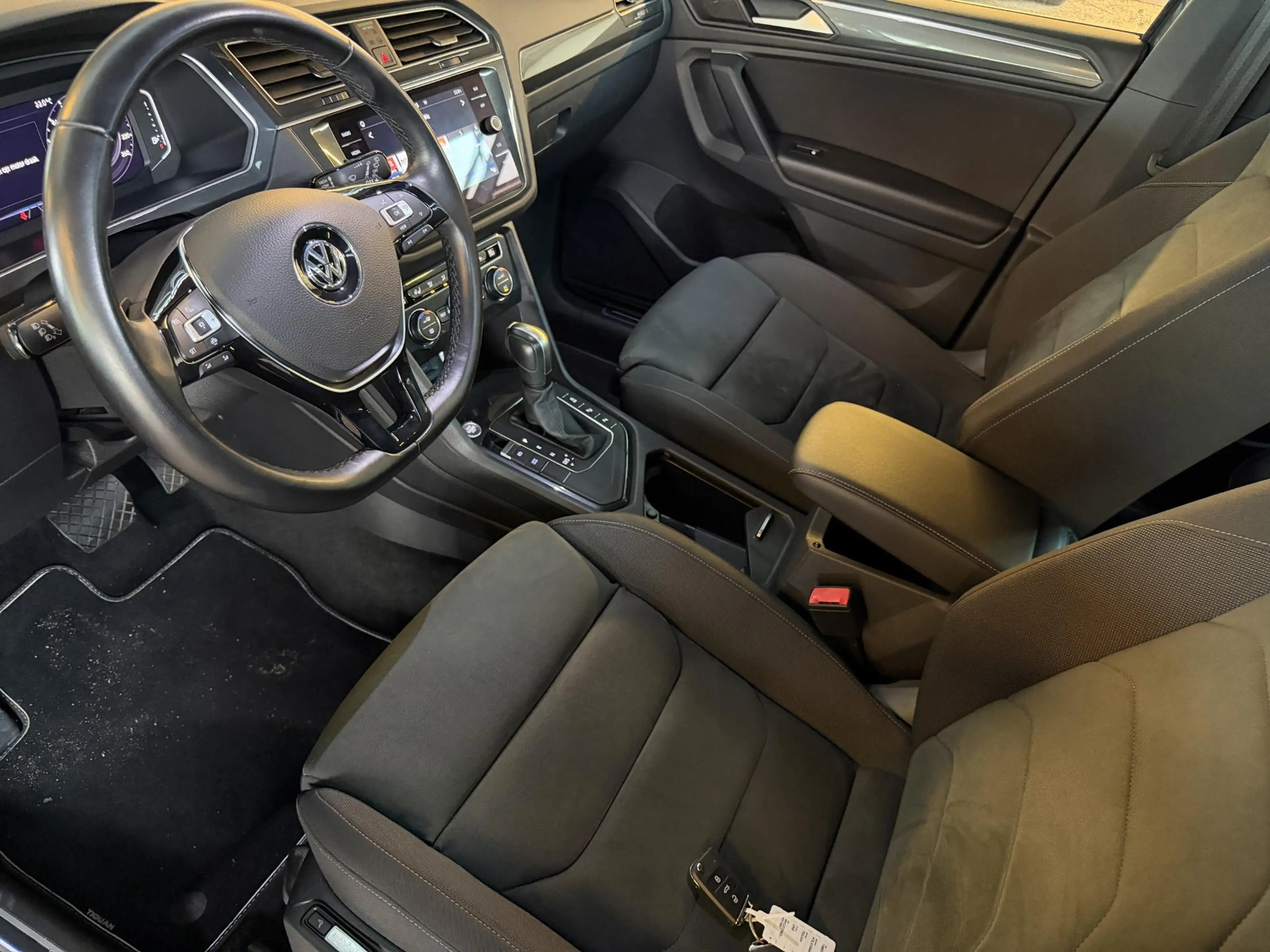 Volkswagen Tiguan 1.5 TSI ACT Highline | 52.000KM !! | Pano | Trekha — photo 7