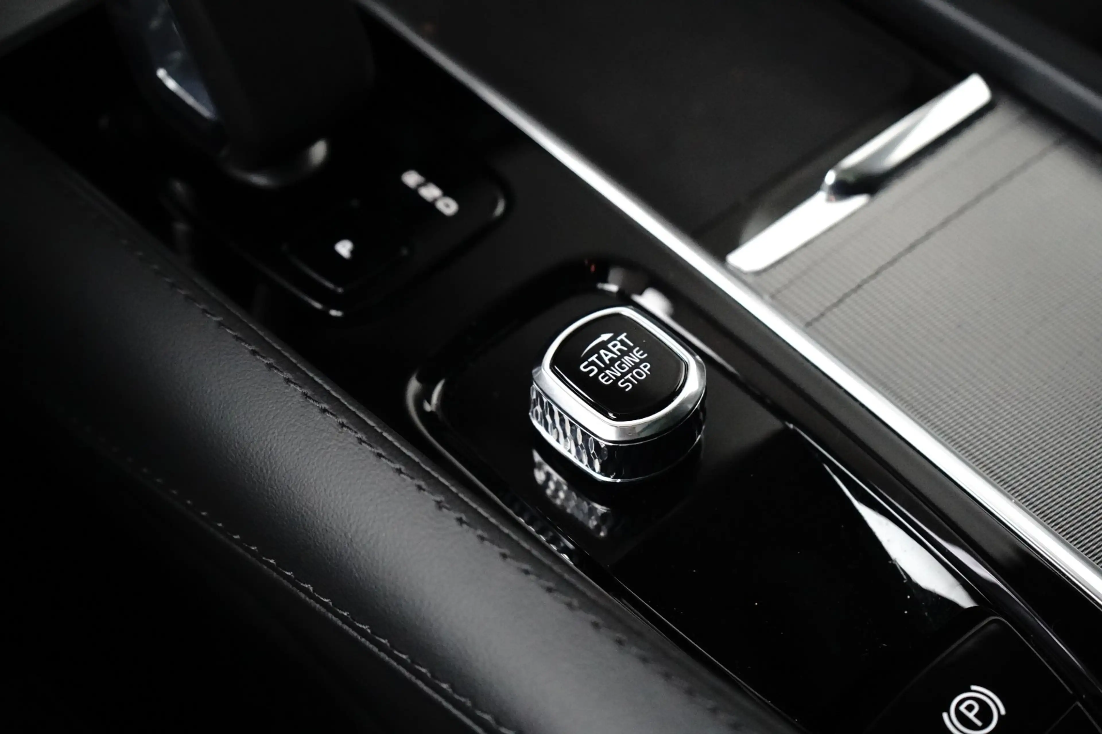 Volvo XC90 2.0 T8 Recharge AWD Plus Bright | BLIS | Leder | 2 — photo 8