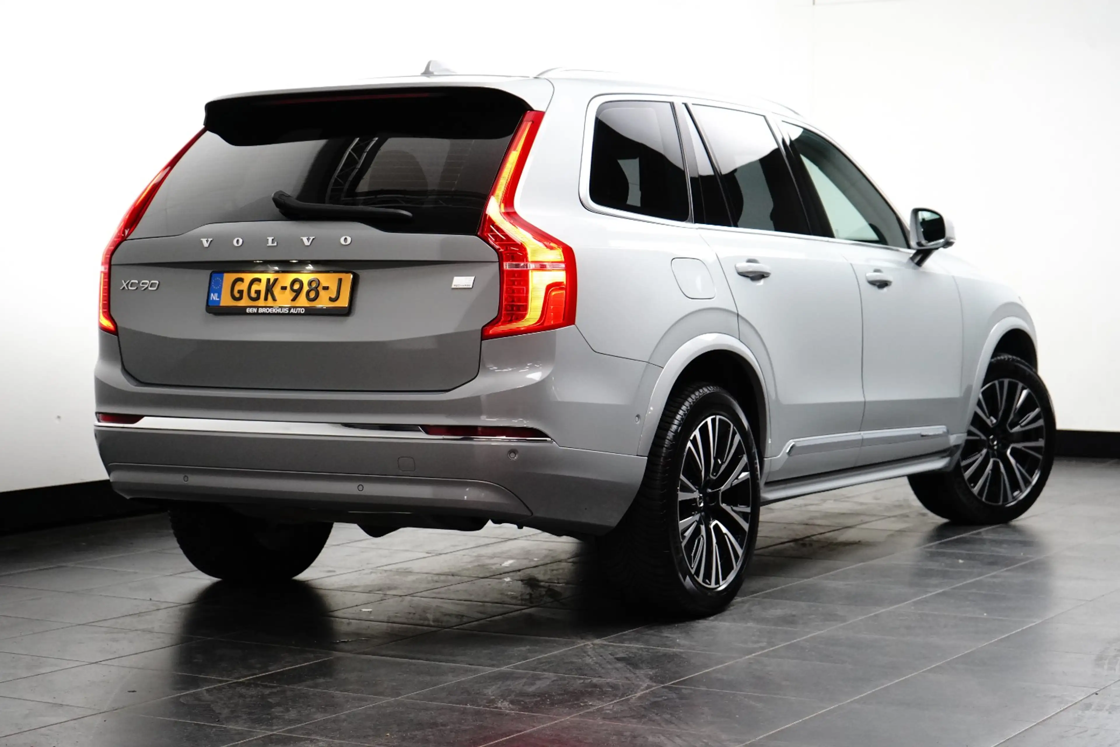 Volvo XC90 2.0 T8 Recharge AWD Plus Bright | BLIS | Leder | 2 — photo 4