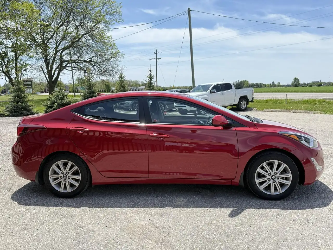 Hyundai ELANTRA снимка Hyundai ELANTRA