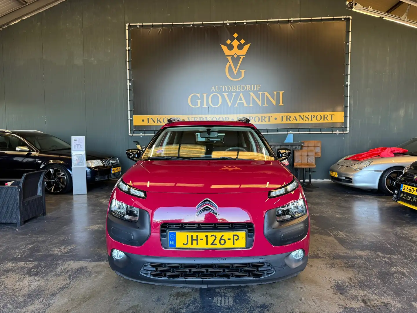 Citroen C4 Cactus 1.2 PureTech Feel INRAULEN MOGELIJK Rood - 2