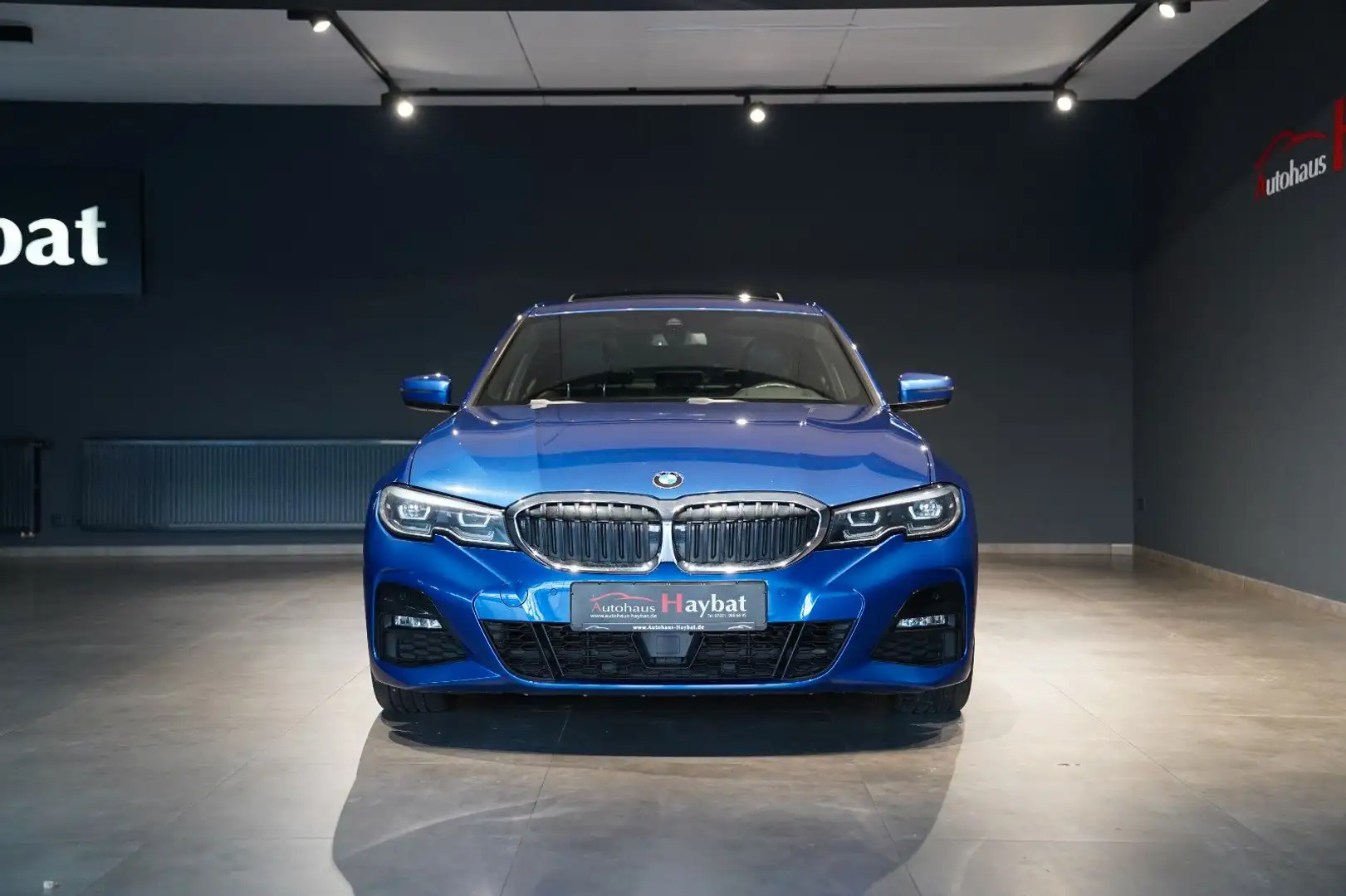 BMW 330 d M Sport Navi+-LED-Kamera-HuD-ACC-GSD-AHK Bleu - 2