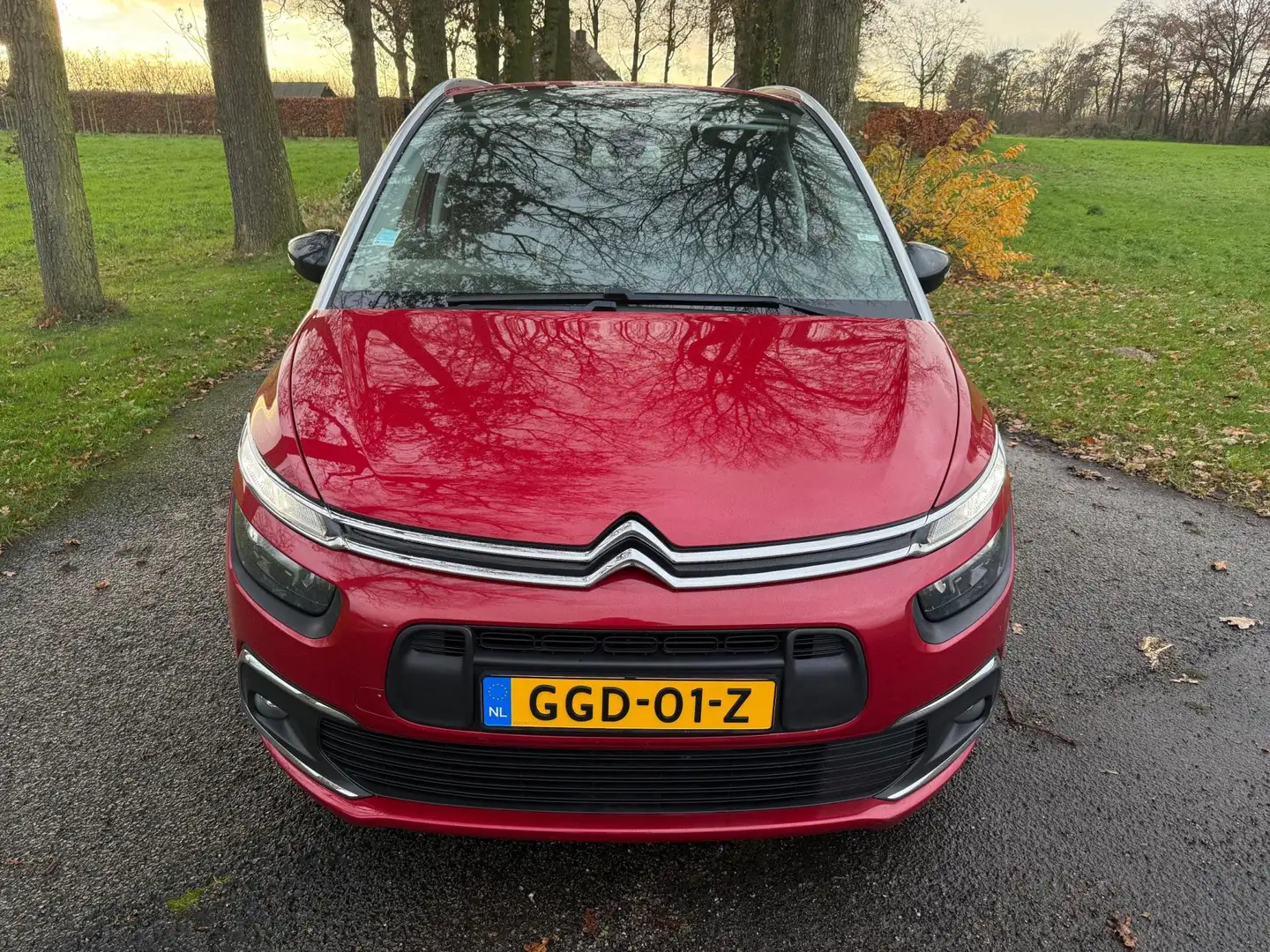 Citroen Grand C4 SpaceTourer 1.2 PureTech Feel / Navi / 7p / Airco / led / pdc Rojo - 2
