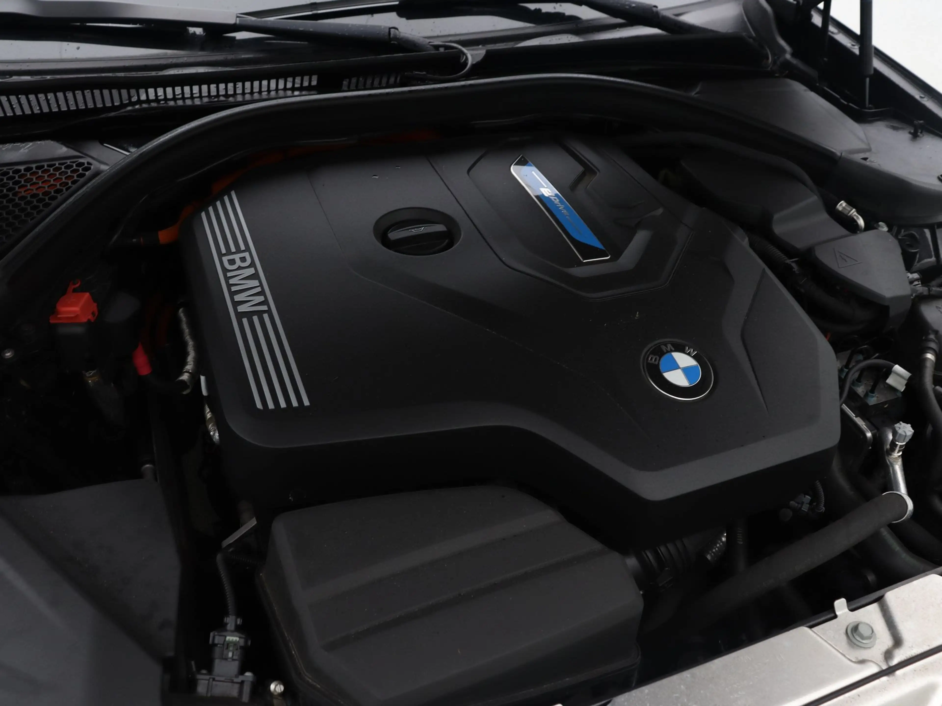 BMW 330 3 Serie 330e Touring xDrive High Executive M Sport — photo 4