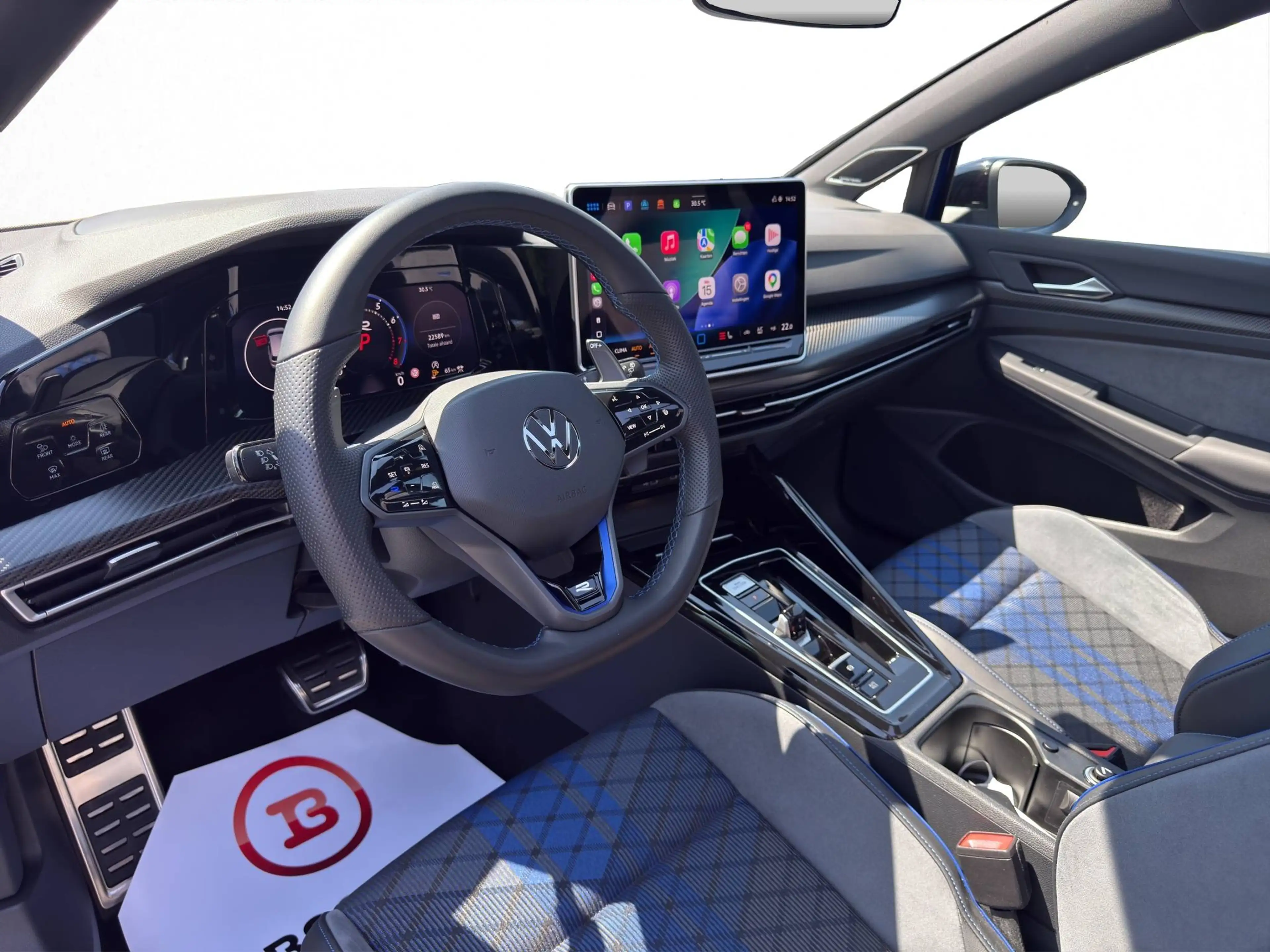 Volkswagen Golf R 2.0 TSI 333PK 4Motion Black Edition DSG•PANO•H&K SOUND•IQ LED-Matrix•Trekhaak — photo 2