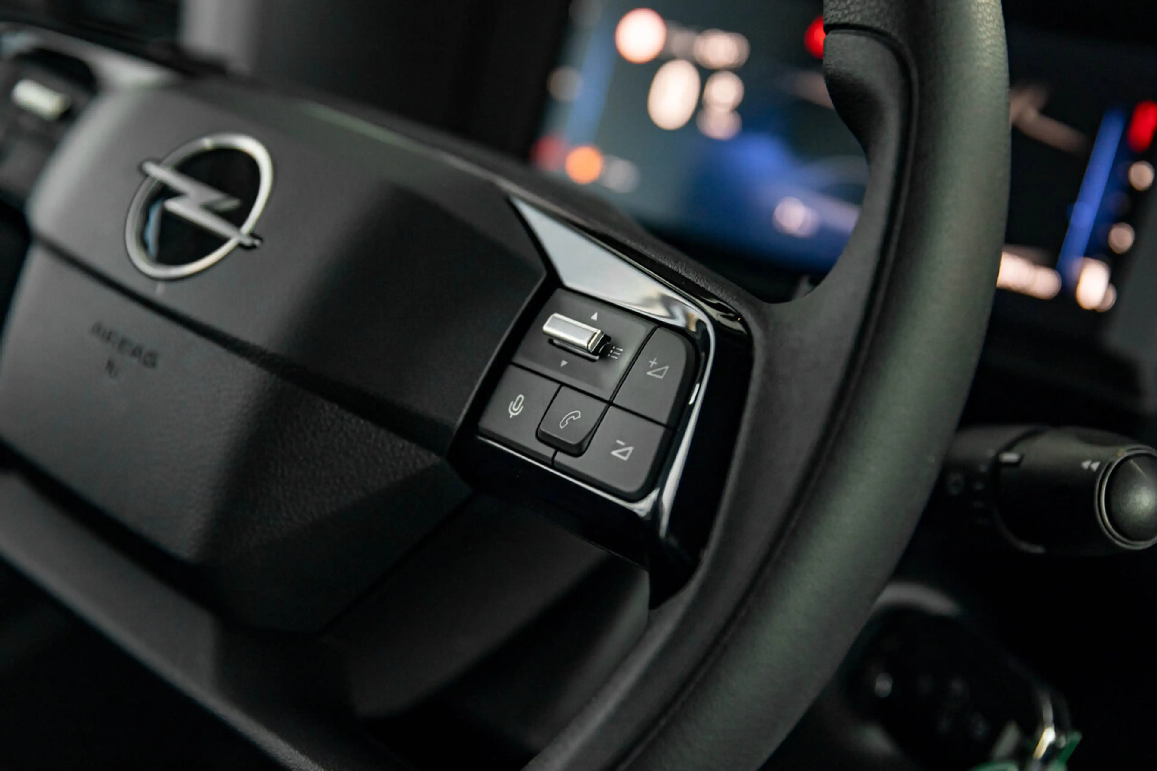 Opel Vivaro L2 | 120 PK MT6 | 3-zit | Navi | Camera | Vloer... — photo 5