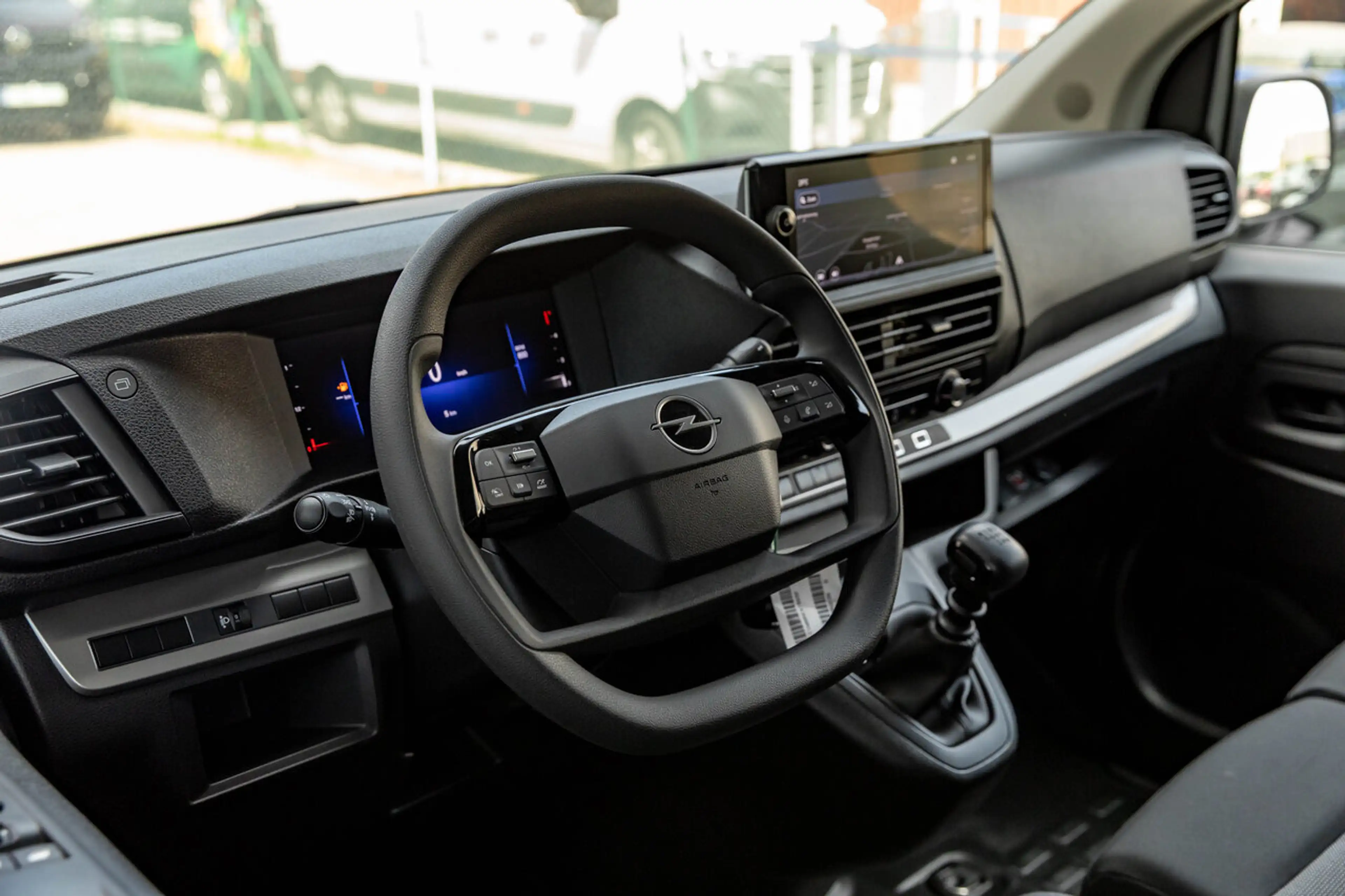 Opel Vivaro L2 | 120 PK MT6 | 3-zit | Navi | Camera | Vloer... — photo 3