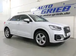 Audi Q2 35 TFSI sport, LED, AHK, Sportsitze, Tempomat, PDC