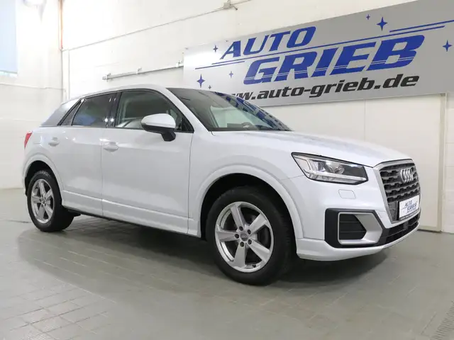 Audi Q2 35 TFSI sport, LED, AHK, Sportsitze, Tempomat, PDC