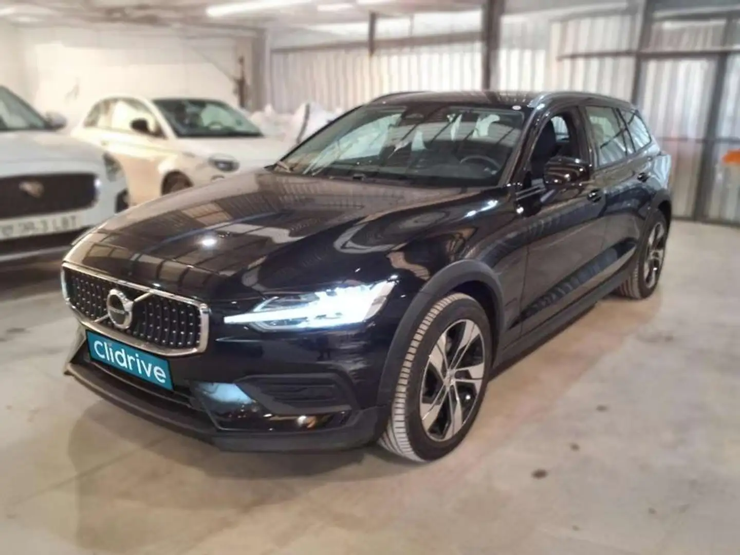 Volvo V60 Cross Country 2.0 B4 (D) AWD Core Auto - 2