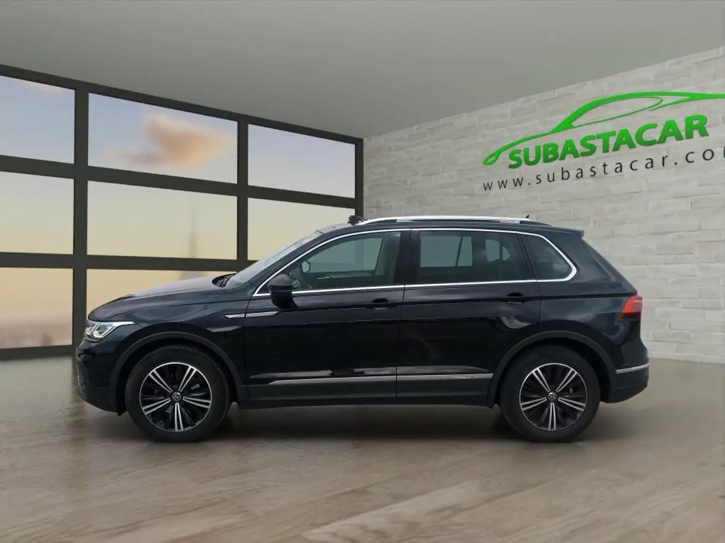Volkswagen Tiguan 2.0TDI Life DSG 110kW Negro - 1